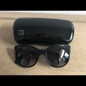 Chanel chain cat eye sunglasses